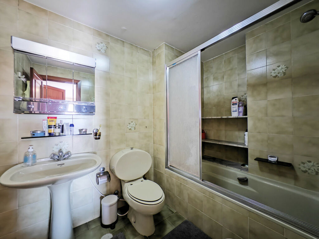 Middle Floor Apartment Los Boliches Málaga - image 16