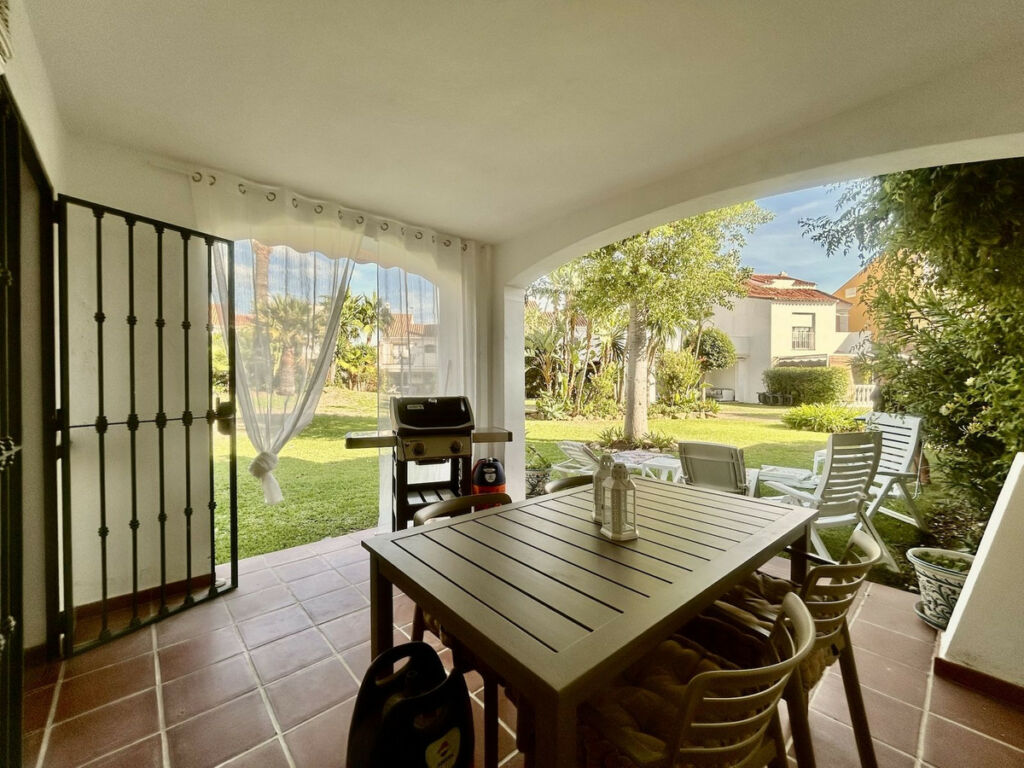 Townhouse New Golden Mile Málaga - image 16