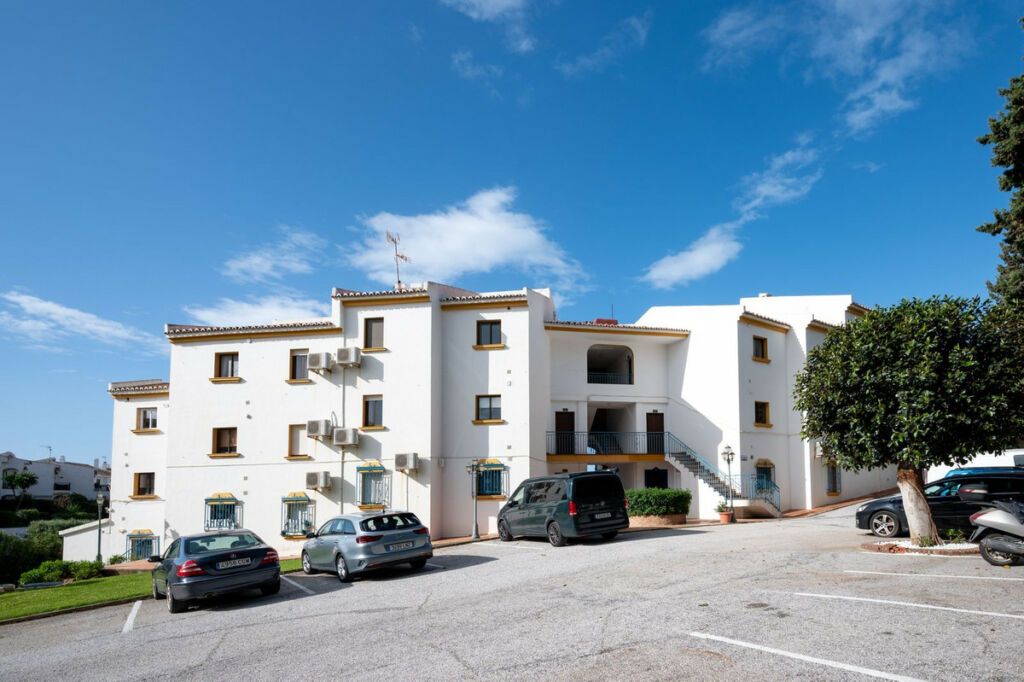 Ground Floor Apartment Riviera del Sol Málaga - image 13