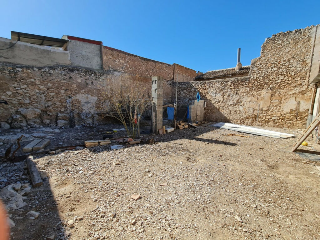 Land Pinoso Alicante - image 16