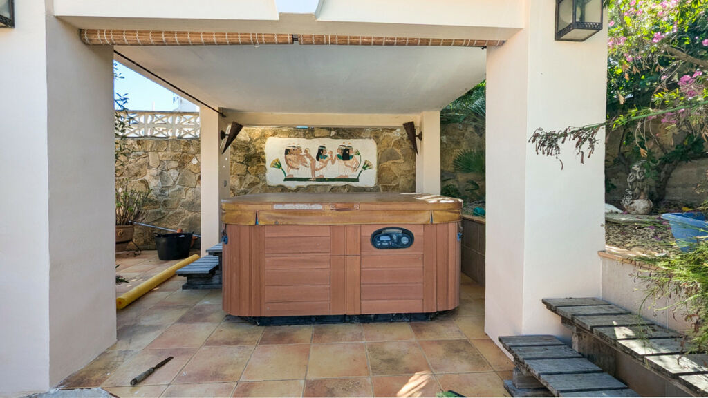 Detached Villa Orba Alicante - image 16