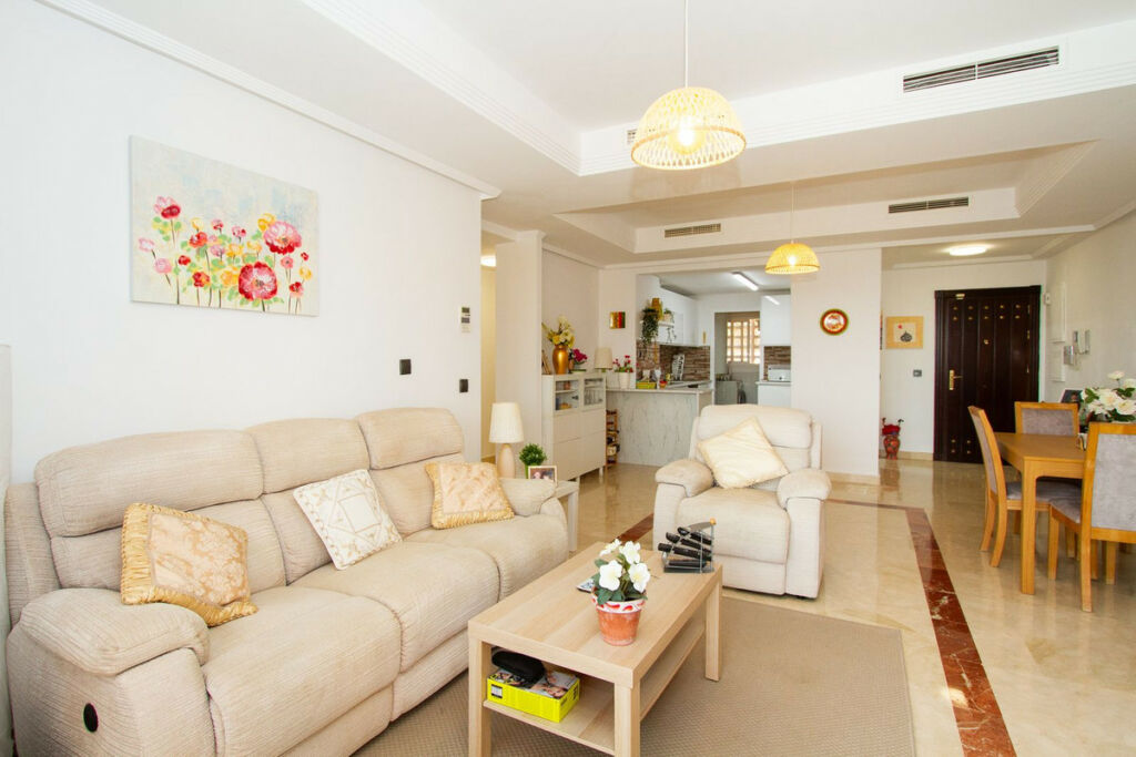 Middle Floor Apartment La Mairena Málaga - image 16