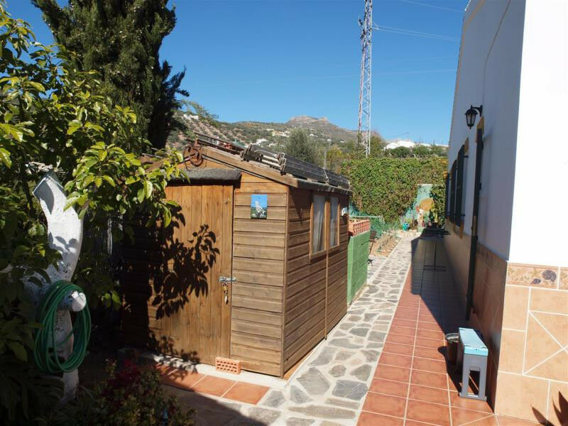 Detached Villa Viñuela Málaga - image 16