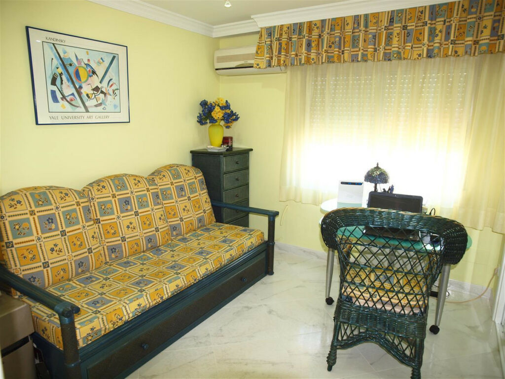 Middle Floor Apartment Algarrobo Málaga - image 16
