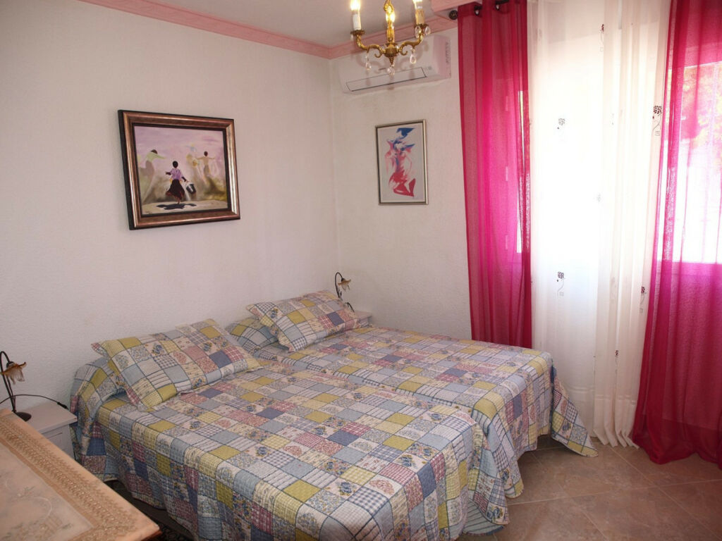 Detached Villa Benajarafe Málaga - image 16