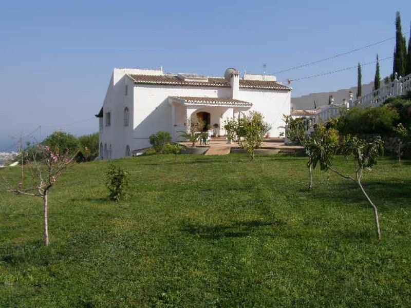 Detached Villa Torrox Málaga - image 16