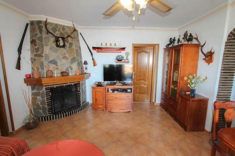 Detached Villa Guaro Málaga - image 18