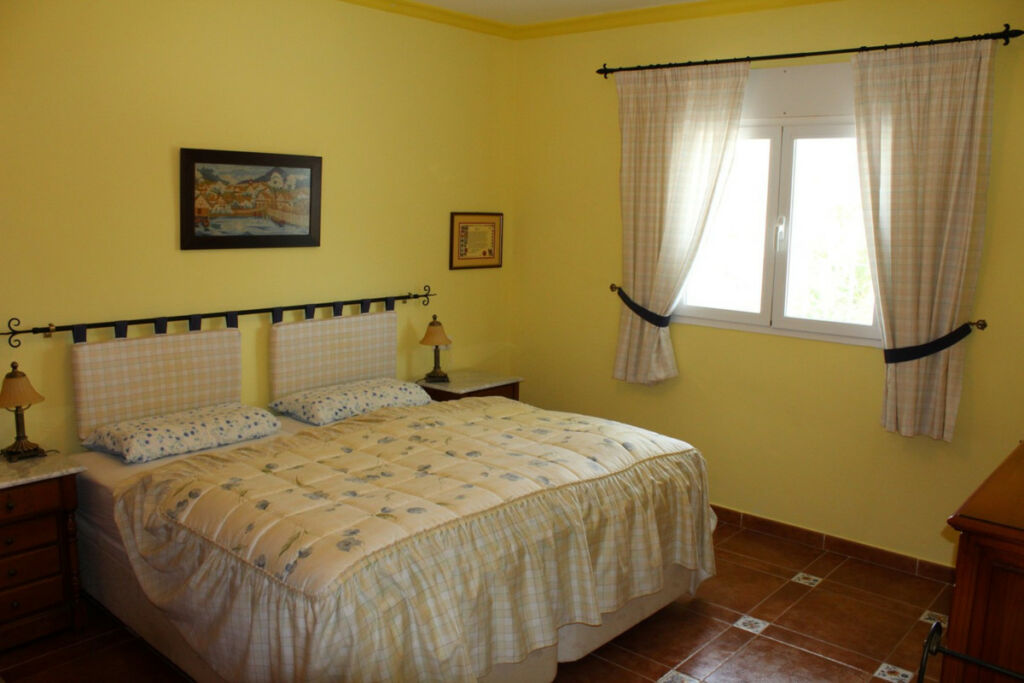 Finca - Cortijo Alcaucín Málaga - image 17