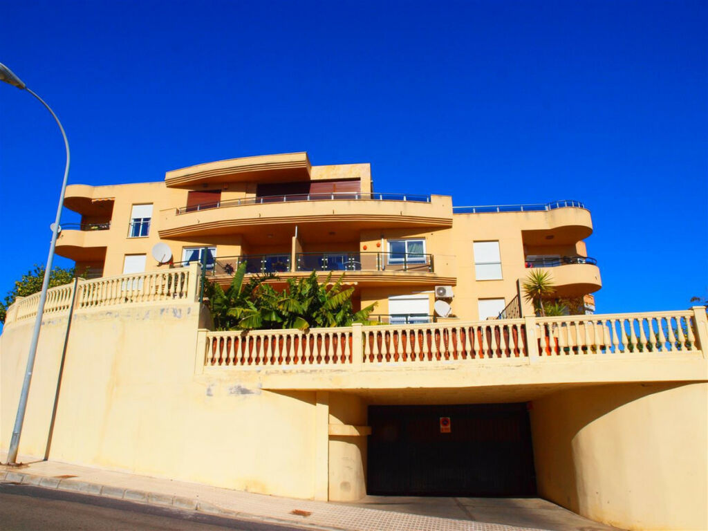 Penthouse Torre del Mar Málaga - image 17