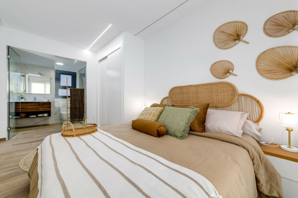 Ground Floor Apartment Villamartin Alicante - image 17