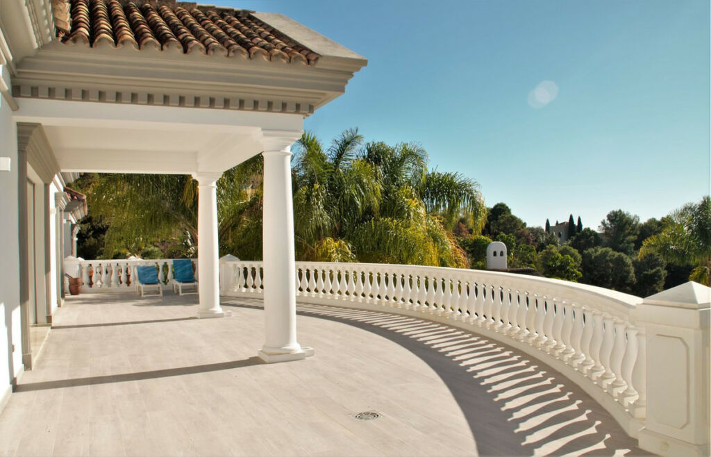 Detached Villa La Zagaleta Málaga - image 17