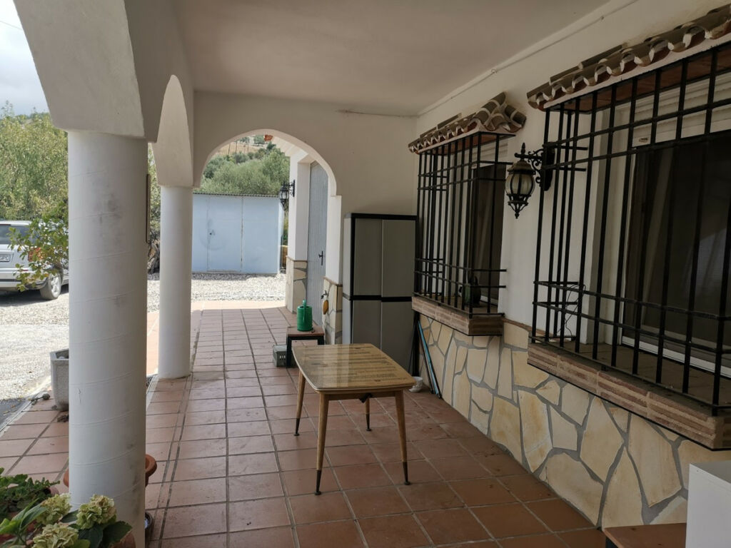 Detached Villa La Viñuela Málaga - image 17
