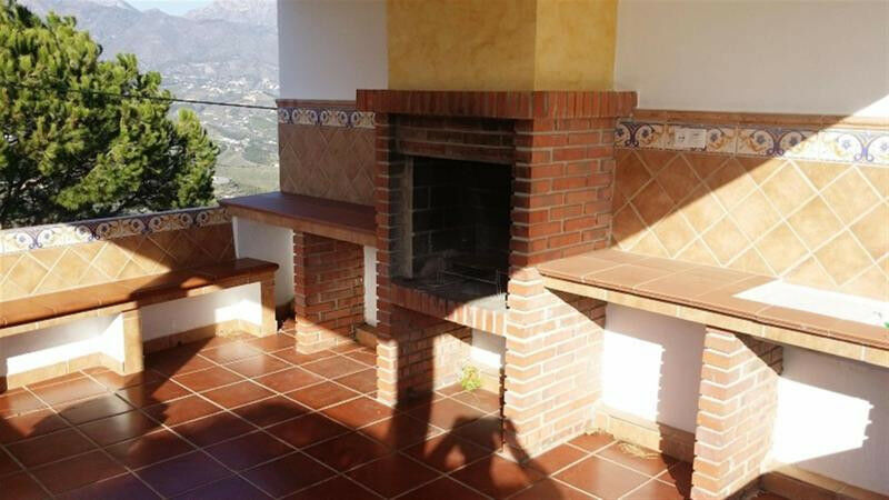 Detached Villa Torrox Málaga - image 17