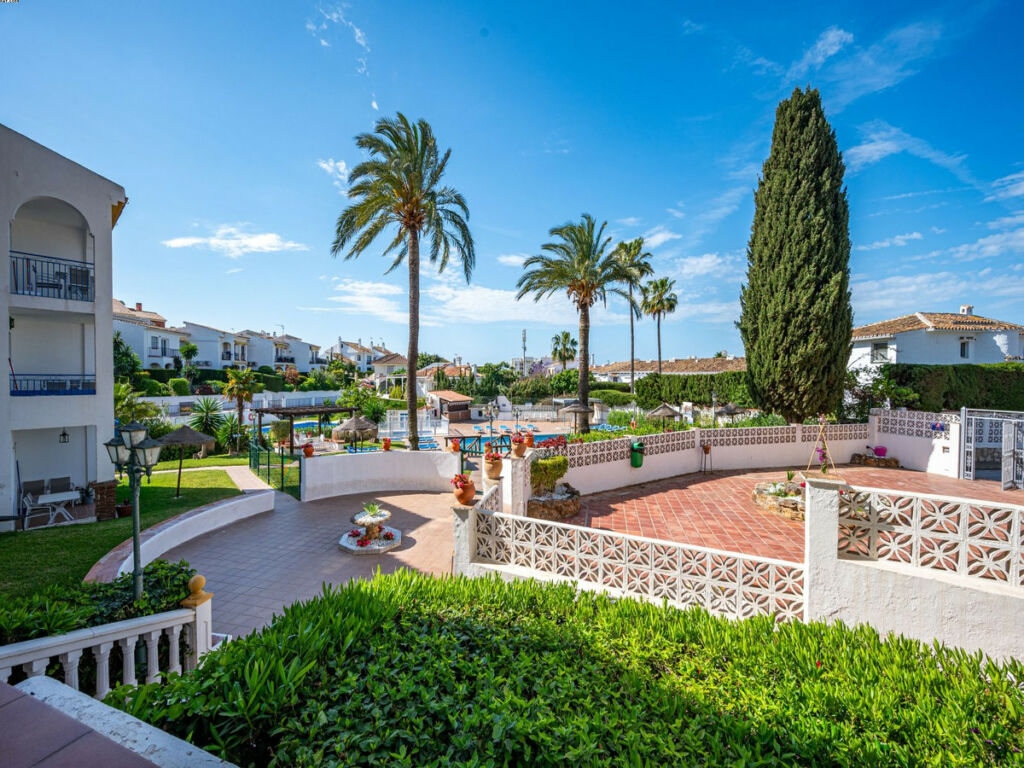 Ground Floor Apartment Riviera del Sol Málaga - image 17