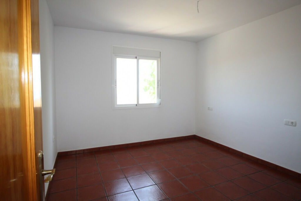 Semi-Detached House Benajarafe Málaga - image 17