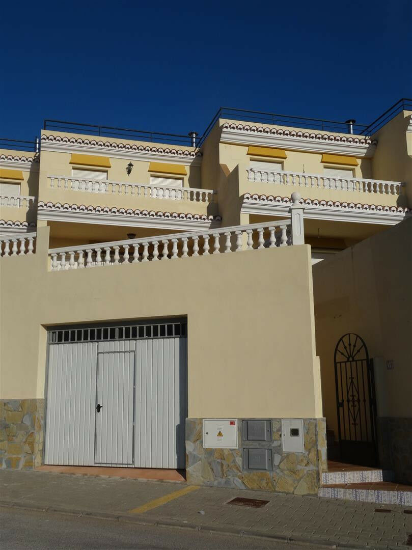 Townhouse Benajarafe Málaga - image 17