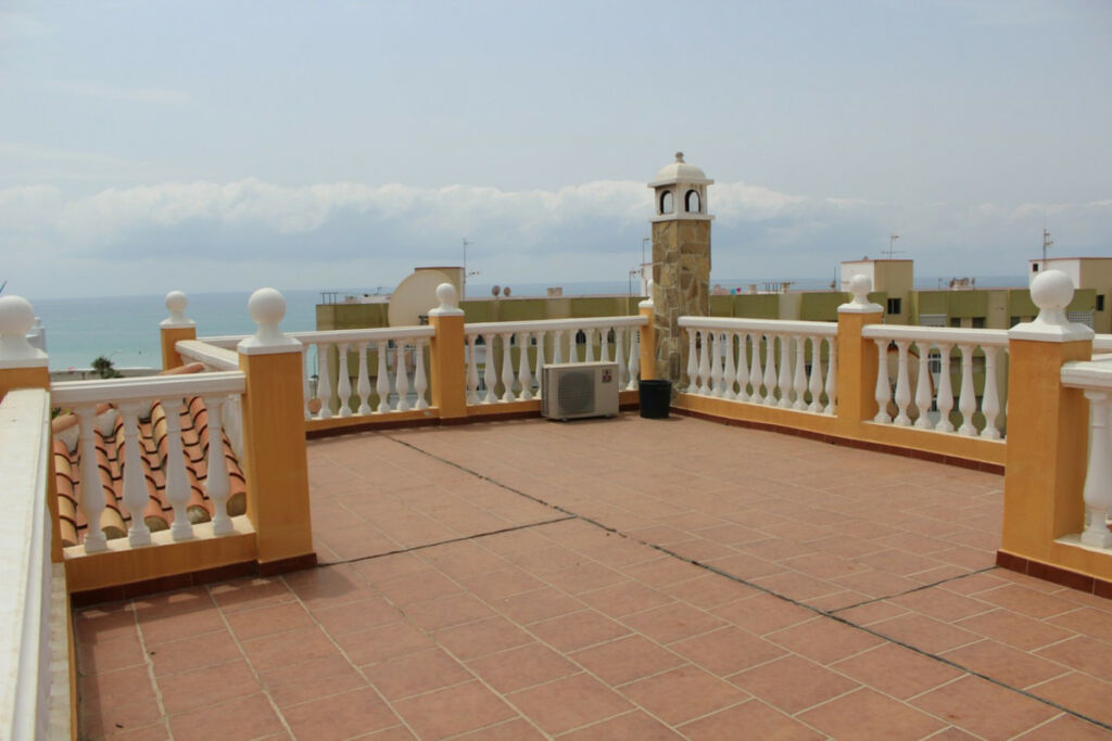 Detached Villa Benajarafe Málaga - image 17