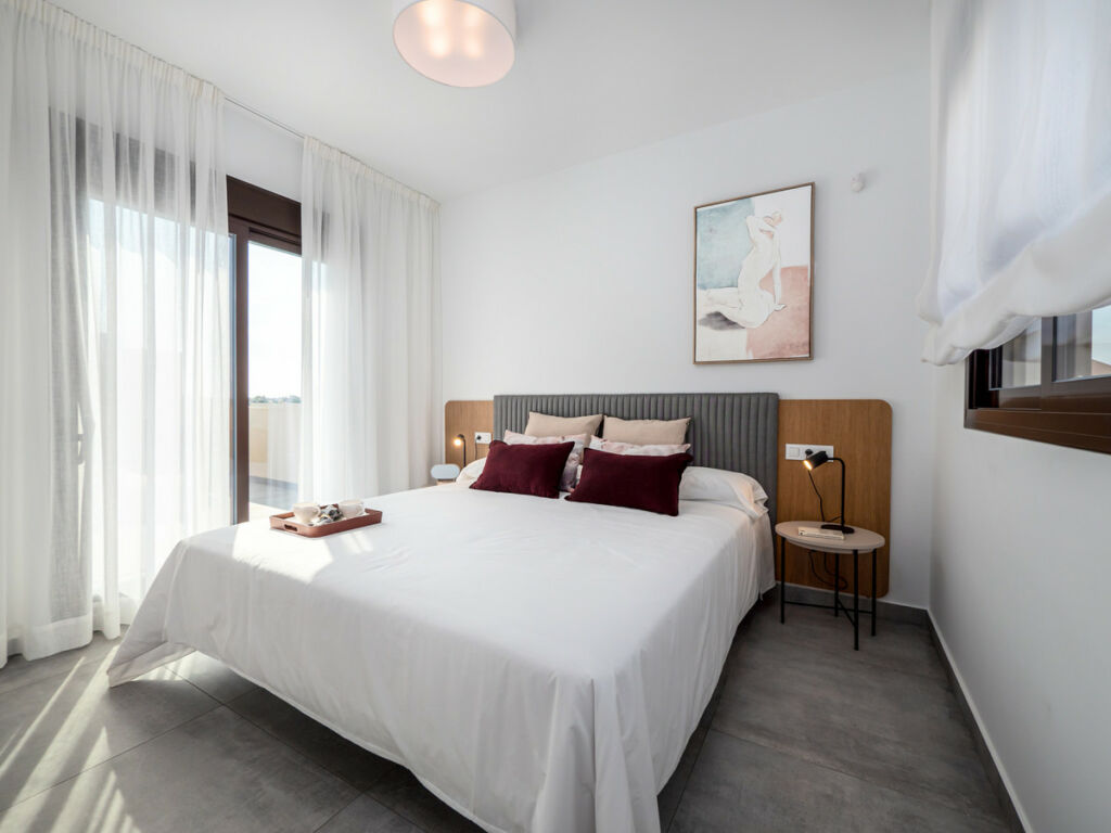 Detached Villa Villamartin Alicante - image 17
