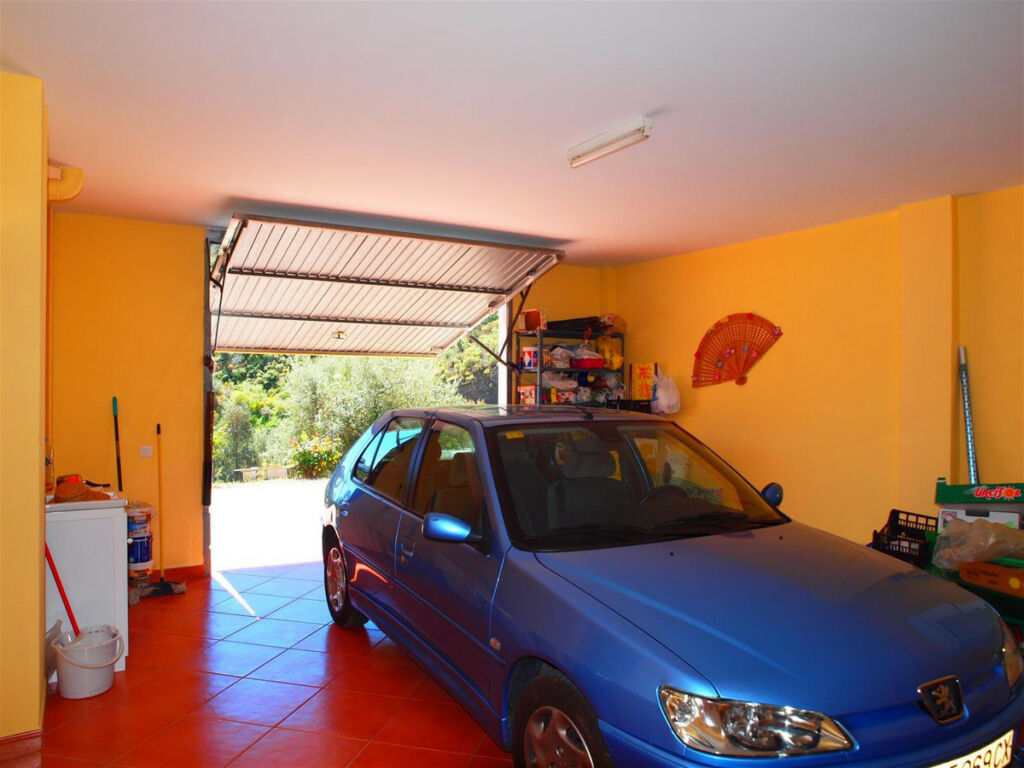 Detached Villa Los Romanes Málaga - image 17