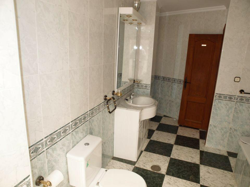 Semi-Detached House Alcaucín Málaga - image 17