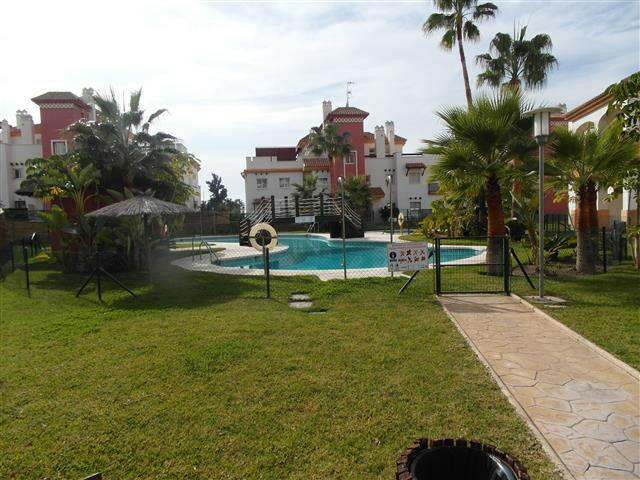 Middle Floor Apartment Caleta de Vélez Málaga - image 17