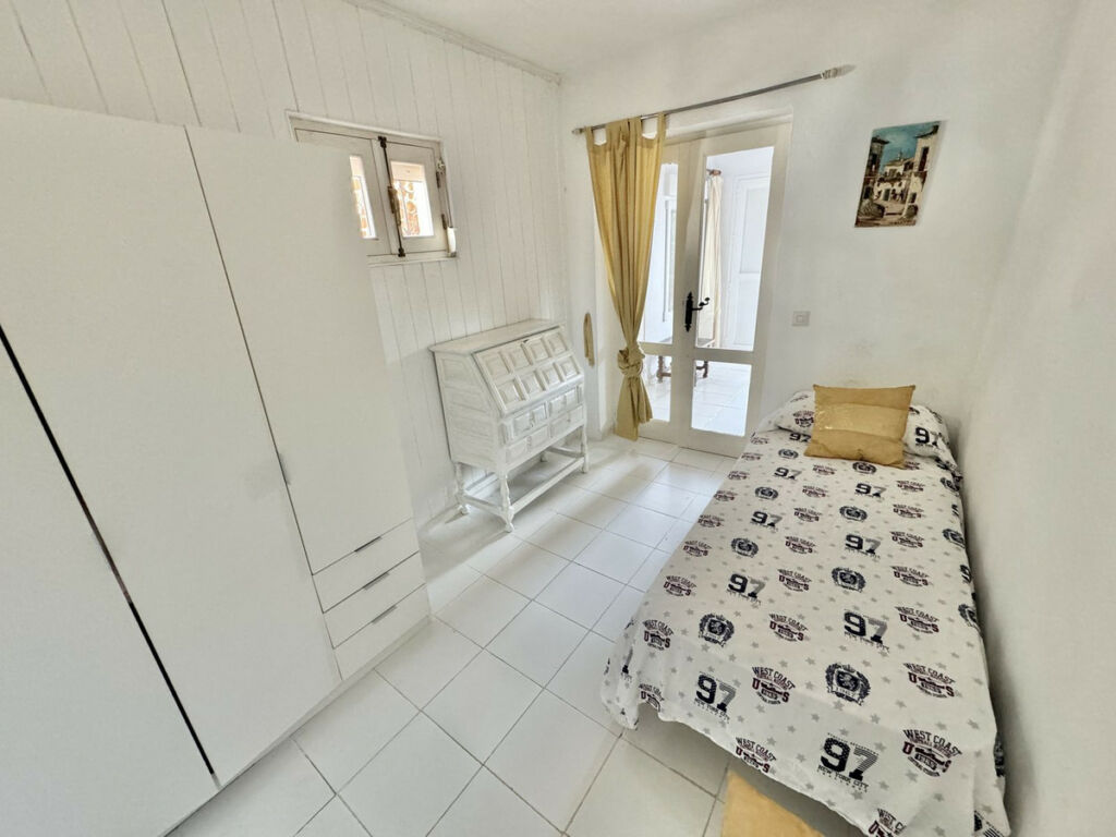 Detached Villa Calahonda Málaga - image 17