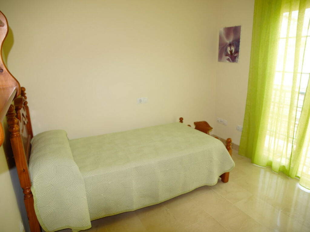 Detached Villa Torre del Mar Málaga - image 18