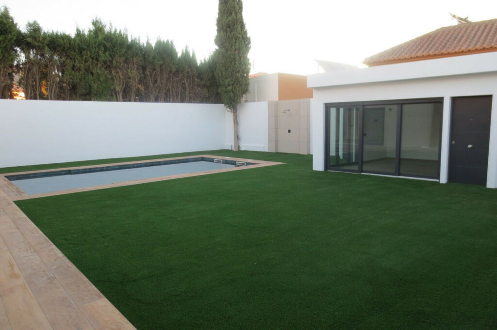 Detached Villa El Coto Málaga - image 18
