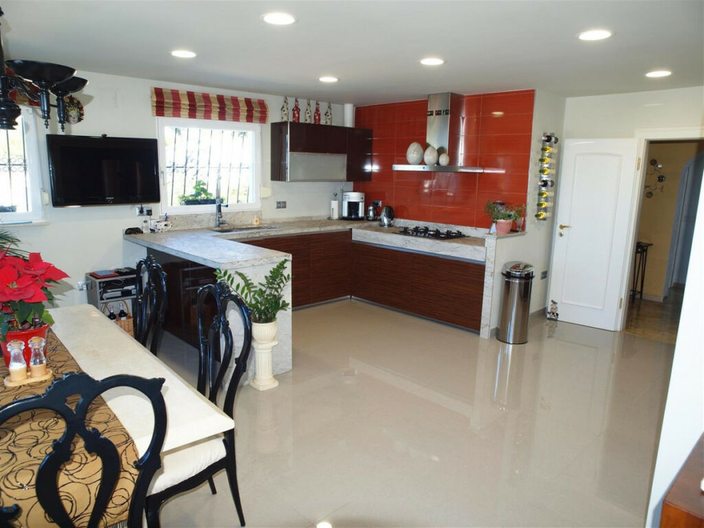 Detached Villa Caleta de Vélez Málaga - image 18