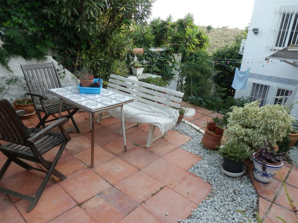 Semi-Detached House Benajarafe Málaga - image 18