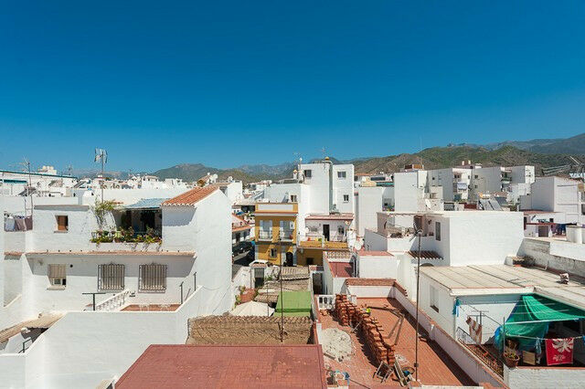 Penthouse Nerja Málaga - image 18