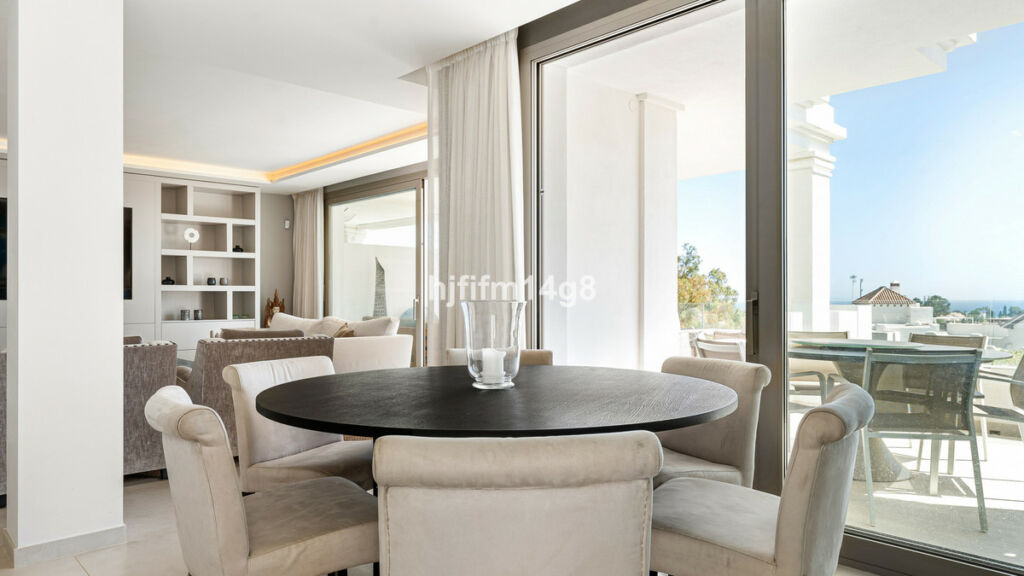Middle Floor Apartment Nueva Andalucía Málaga - image 18