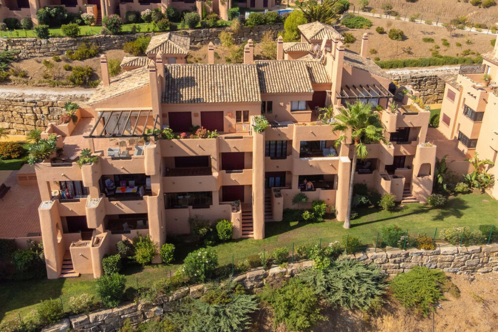 Middle Floor Apartment La Mairena Málaga - image 18