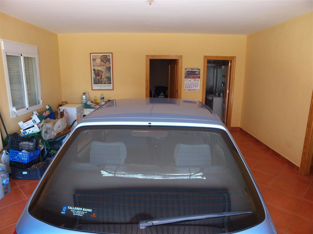 Detached Villa Los Romanes Málaga - image 18