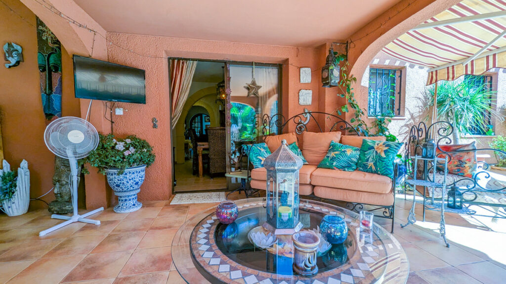 Detached Villa Orba Alicante - image 18