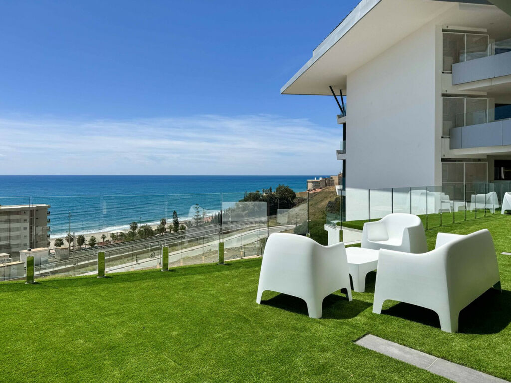 Middle Floor Apartment Fuengirola Málaga - image 19