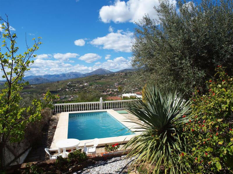 Detached Villa Alcaucín Málaga - image 19