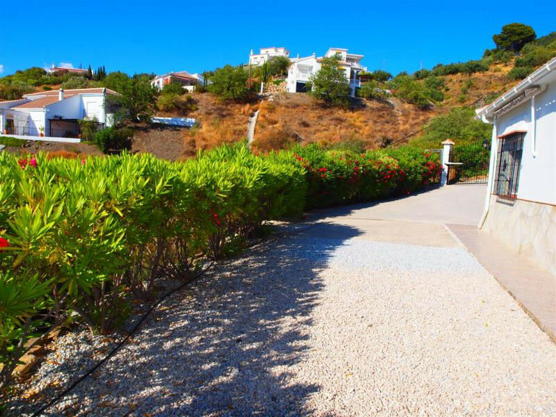 Detached Villa Alcaucín Málaga - image 19