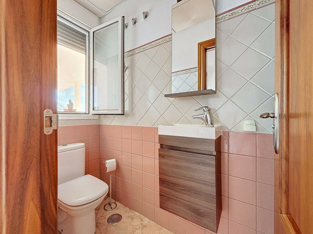 Detached Villa Periana Málaga - image 19