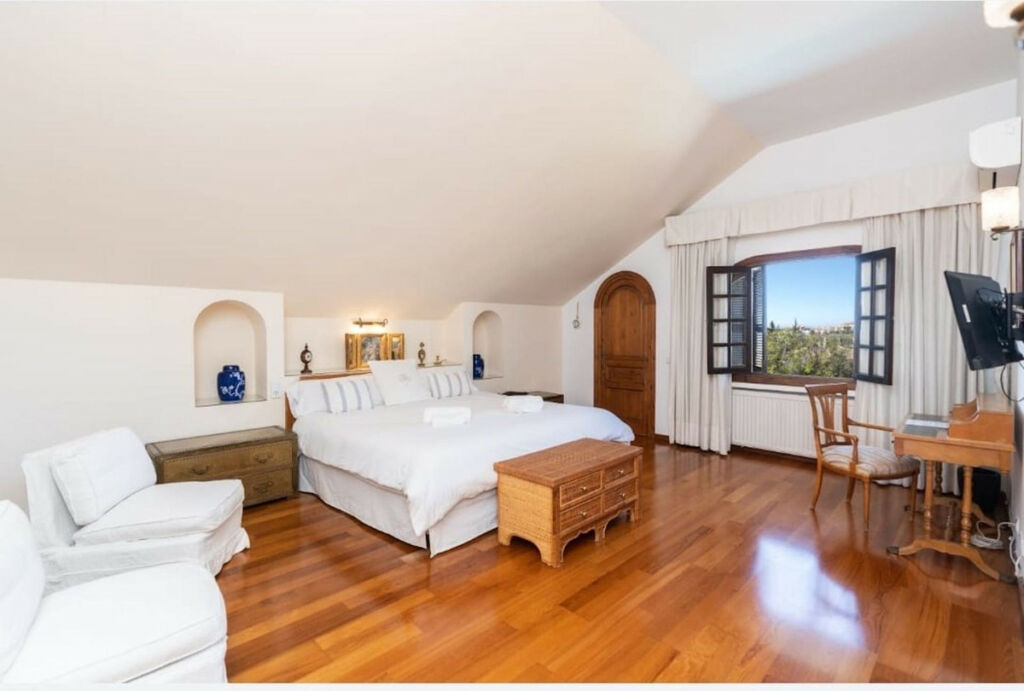 Detached Villa Marbella Málaga - image 19
