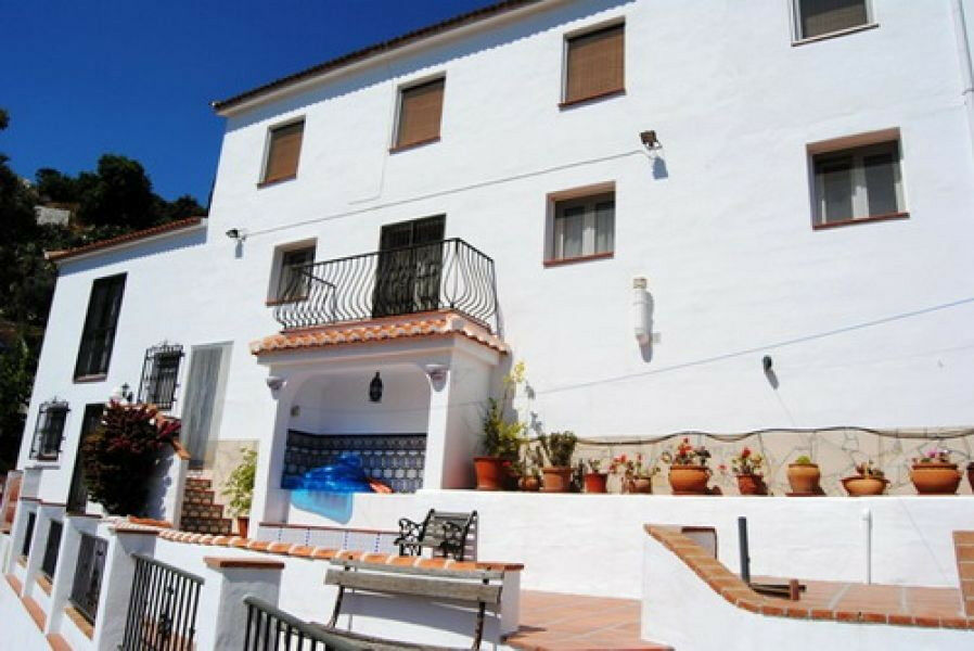 Detached Villa Canillas de Albaida Málaga - image 19