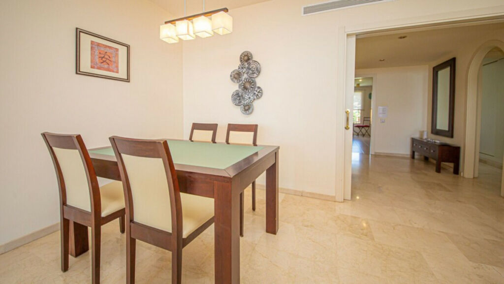 Middle Floor Apartment La Duquesa Málaga - image 19
