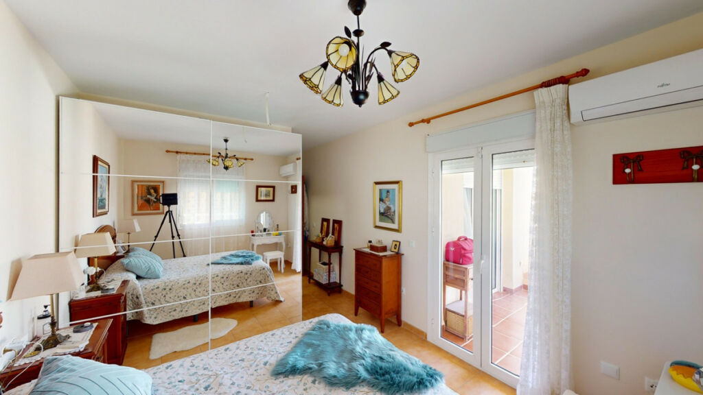 Semi-Detached House Almayate Málaga - image 19
