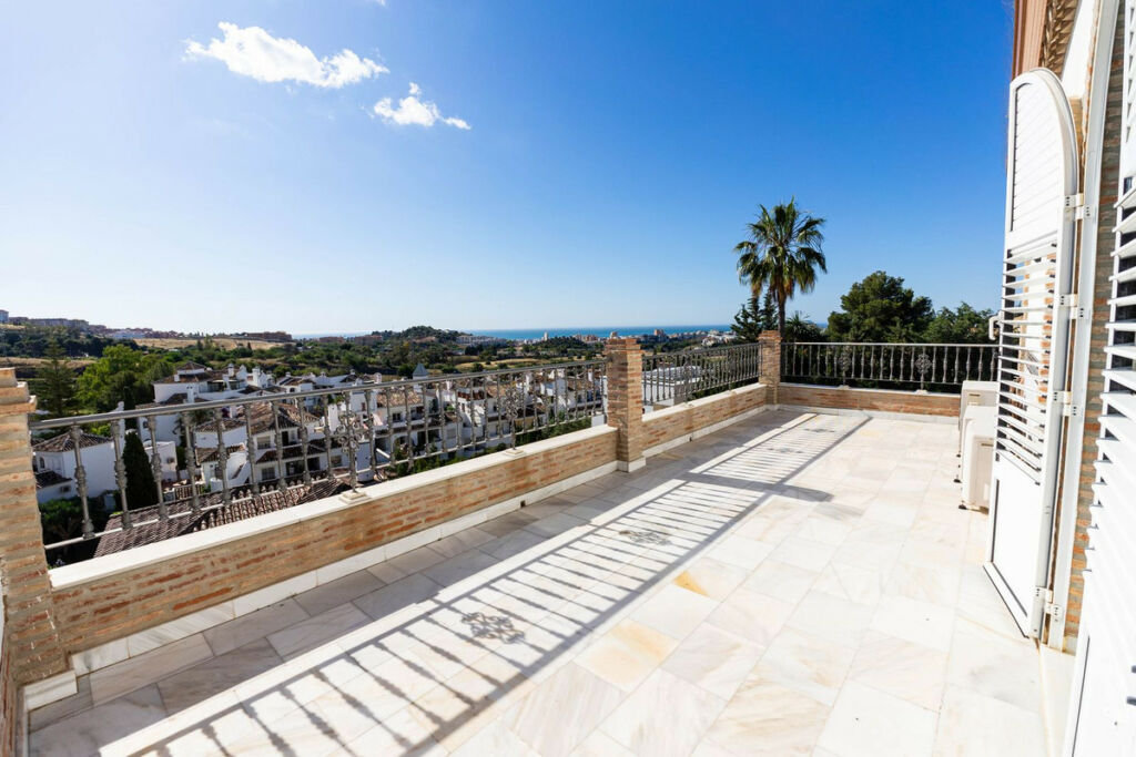 Detached Villa Mijas Málaga - image 19