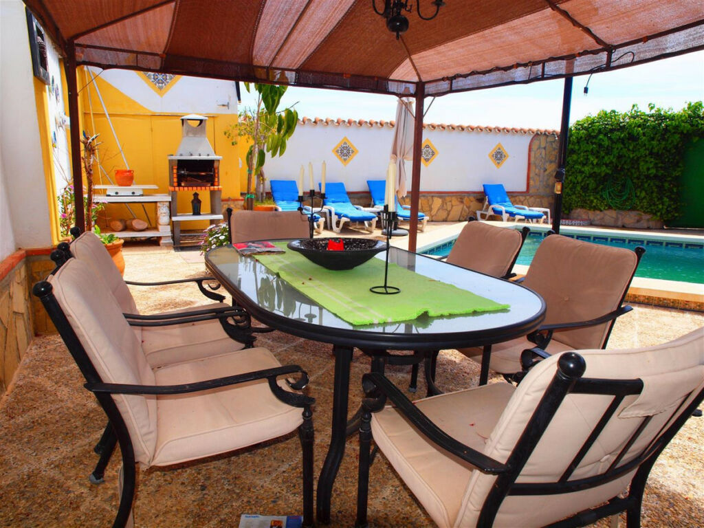 Detached Villa Benajarafe Málaga - image 19