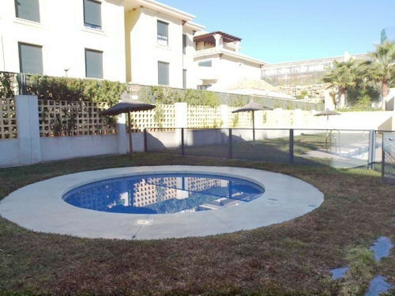 Ground Floor Apartment Almayate Málaga - image 2