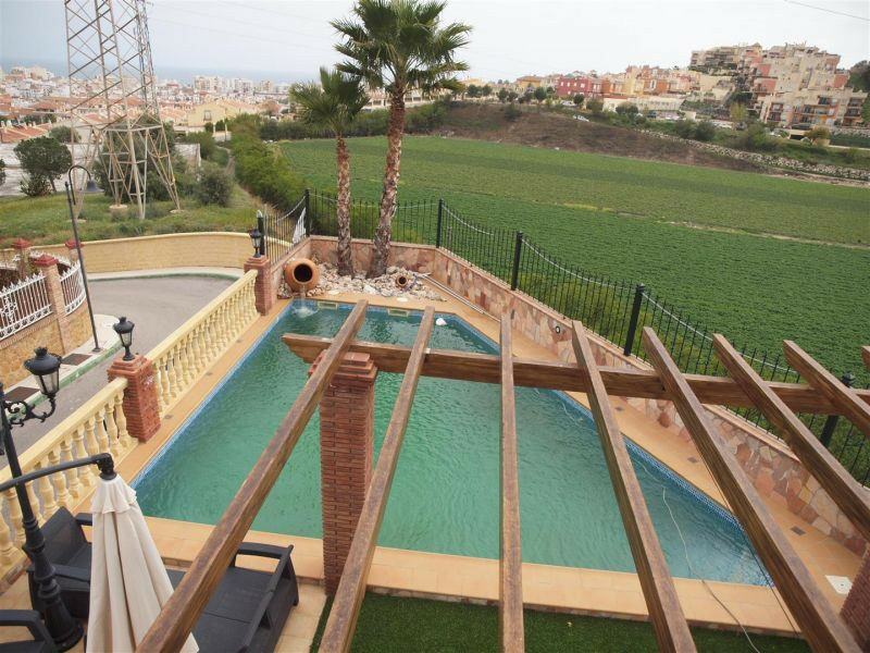 Detached Villa Torre del Mar Málaga - image 2