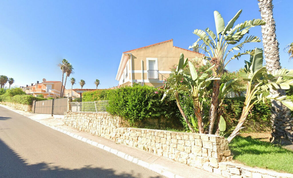 Townhouse La Duquesa Málaga - image 2