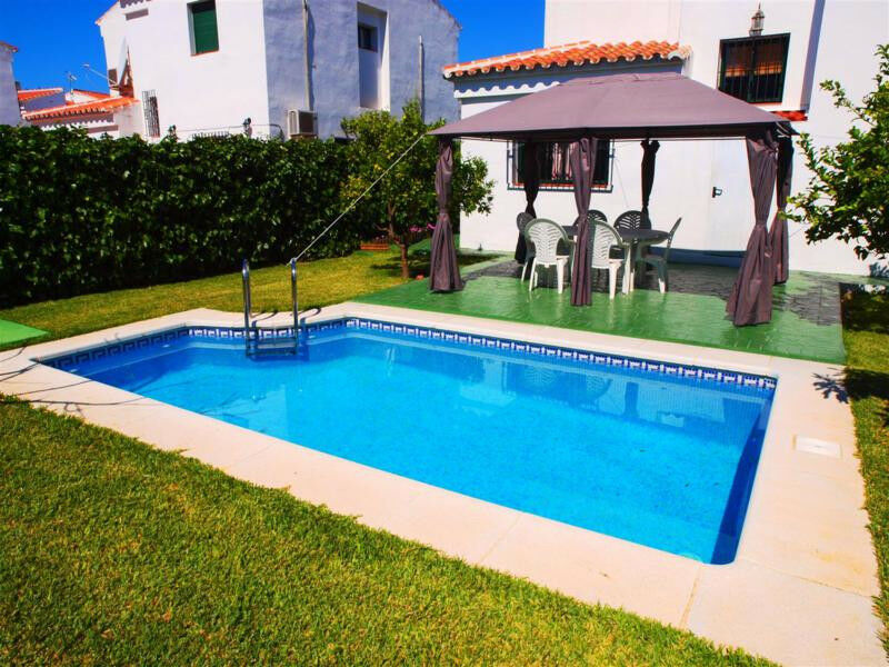 Detached Villa Puente don Manuel Málaga - image 2