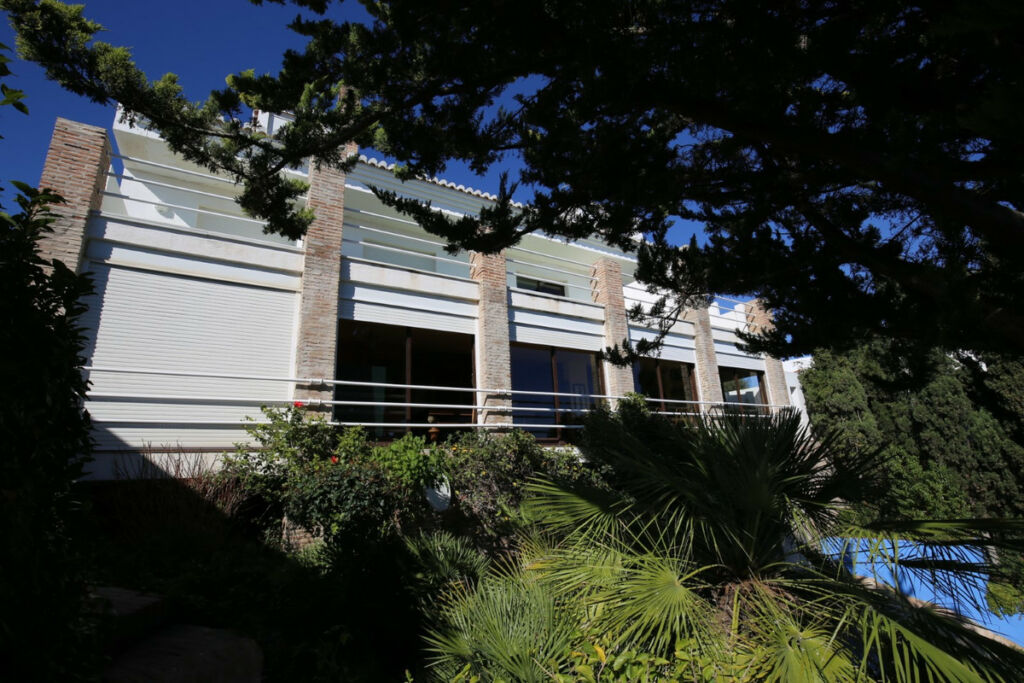 Detached Villa Rincón de la Victoria Málaga - image 2